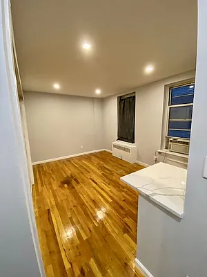 Rented by Performing Assets Corp | media 20