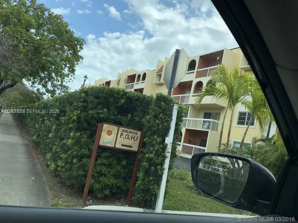7740 Camino Real, Miami, FL