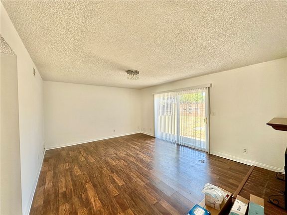 4th image of 20355 Itasca St