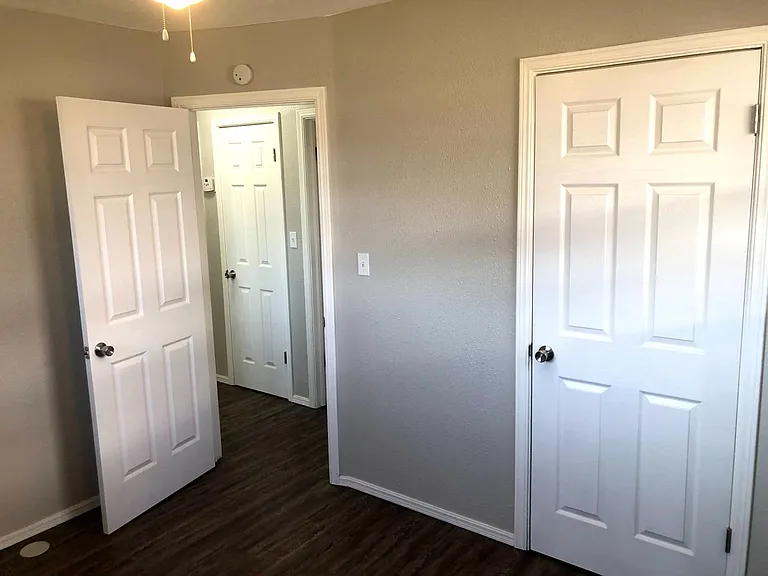 955 SW 4th Pl — Photo 15