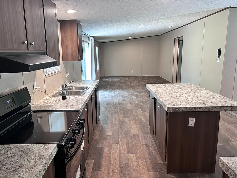 2642 Forbes Rd — Photo 7