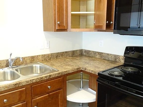 4th image of 214 Red Fern Dr