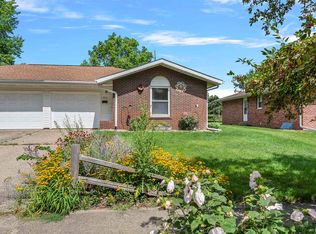 2515 Delaware Dr, Springfield, IL 62702