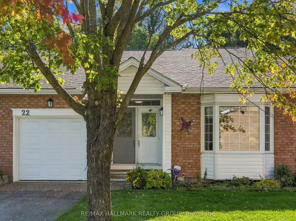 22 Grand Harbour Ct, Ottawa, ON K2S 1H2