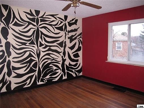 5th image of 3105 E Barker Cir
