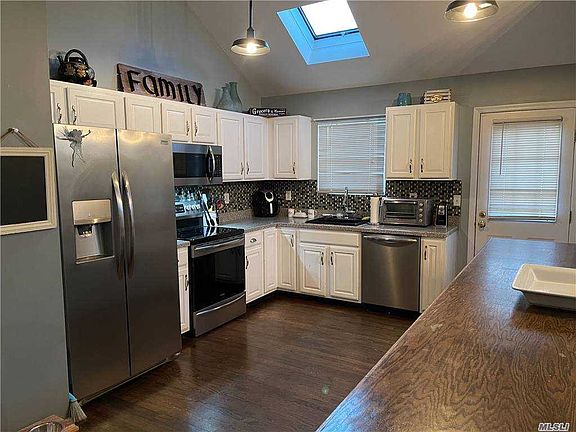 3rd image of 78 Argyle Dr