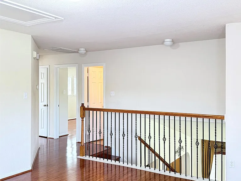 12315 Gentlebrook Dr — Photo 20
