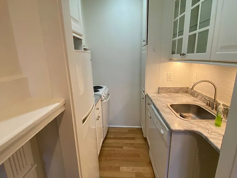 458 Beacon St #1 — Photo 13