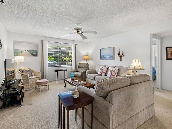 5th image of 6067 FAIRWAY LANE #1413