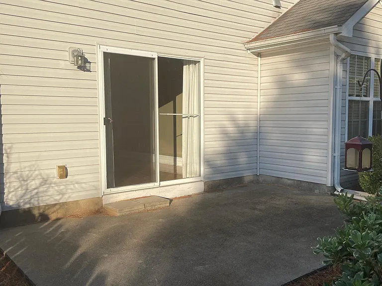 2020 Glennfield Ln — Photo 10