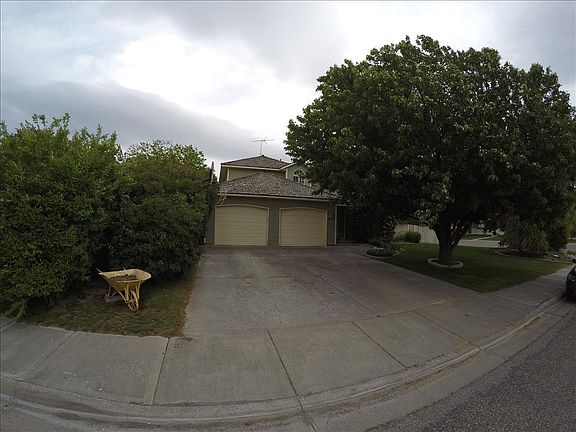 3rd image of 1031 Bluebird Pl
