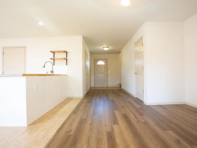 2353 W Skyler Dr — Photo 10