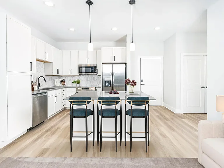Pick your perfect look with two finish packages and enjoy a spacious chef's island for all your cooking needs.