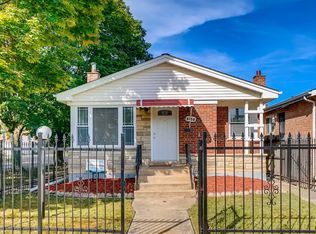 9758 S Calumet Ave, Chicago, IL 60628