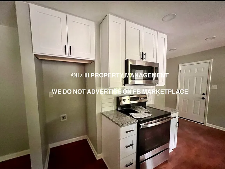 7306 Glenwood Ln — Photo 6