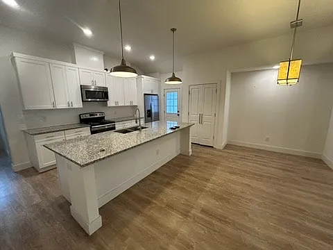 kitchen/dinning