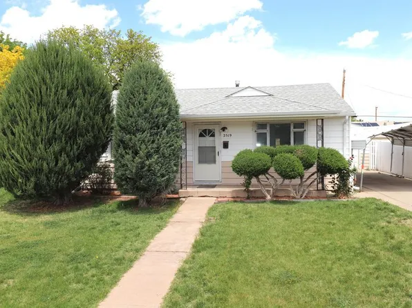 2519 Dahlia Ln, Pueblo, CO 81004