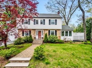 27 Hodge Rd, Arlington, MA 02474