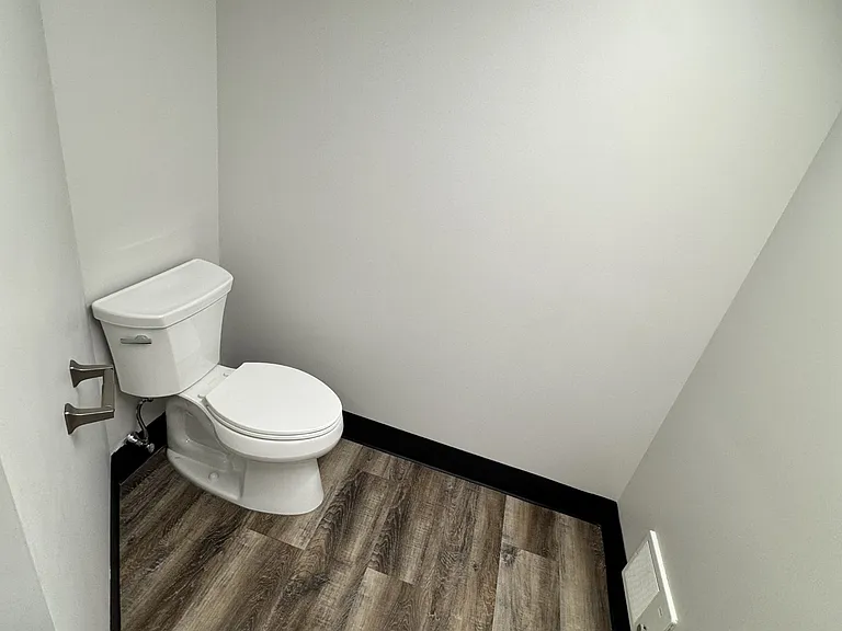 217 S Badger Ave — Photo 16