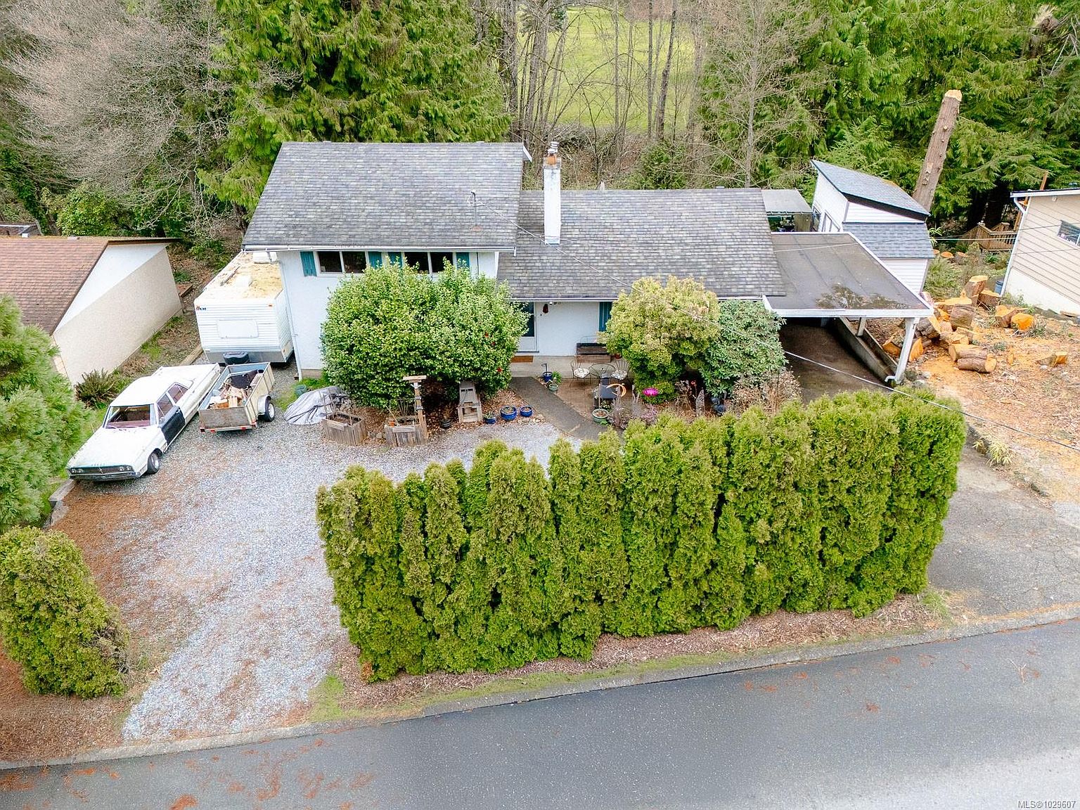 395 Dogwood Dr