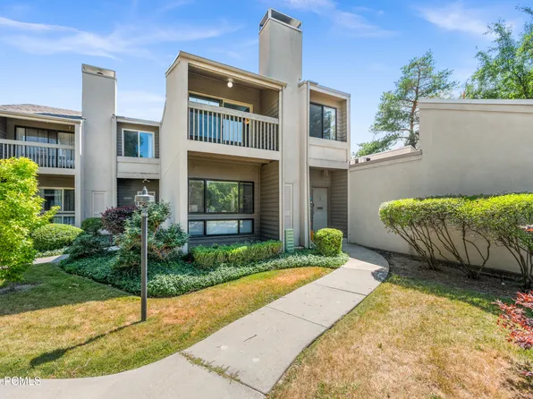 5753 S Park Pl W, Salt Lake City, UT 84121