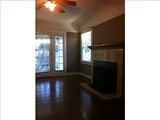 2nd image of 828 Roosevelt Ave