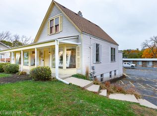 203 N Main St, Algonquin, IL 60102