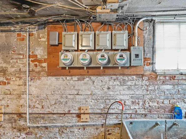 60-46 Putnam Avenue image 29 of 47