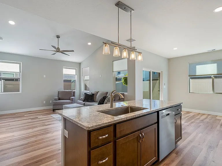 2453 Ross Rd #A — Photo 3