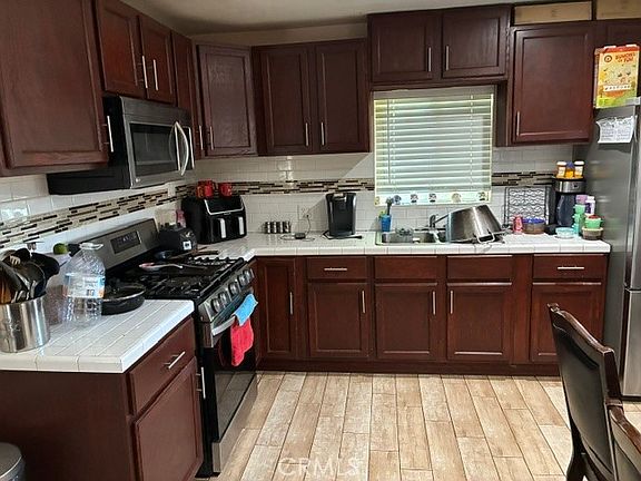 5th image of 5915 Lemon Ave