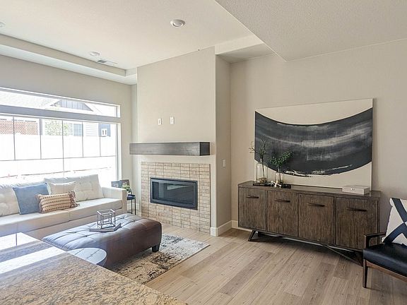 5th image of 5048 N Quemoy St