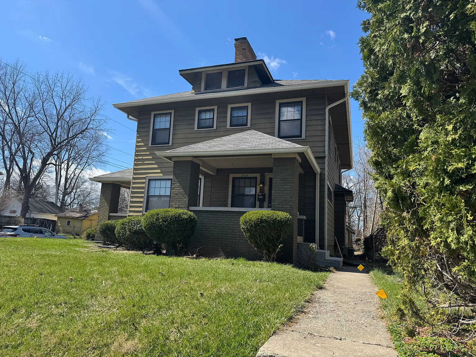 2 bed, 1300 sqft, $1,300 — Photo 1