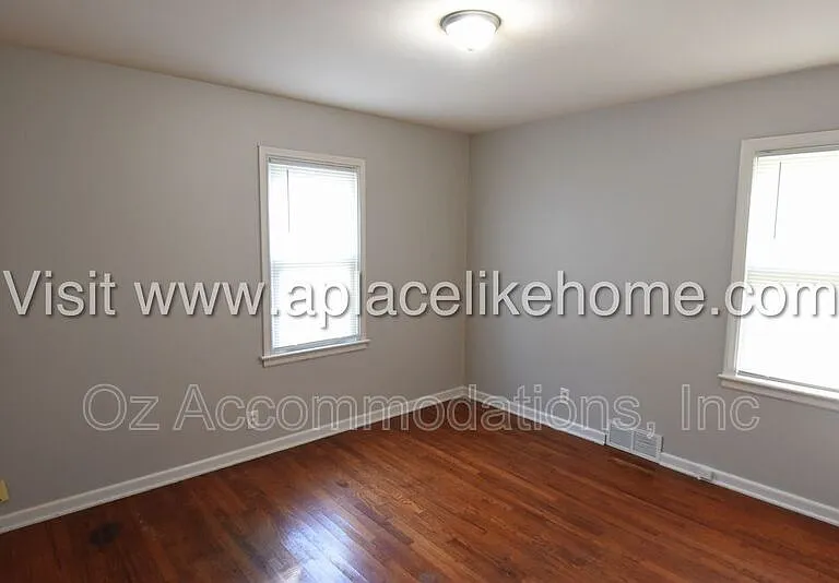 8918 E 74th St — Photo 13