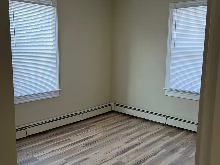 110 Gesler St #2 — Photo 10