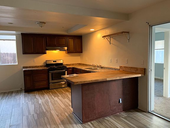 3rd image of 40424 Johnston Ave