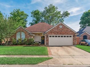 5912 Summerville Ln, Bossier City, LA 71111