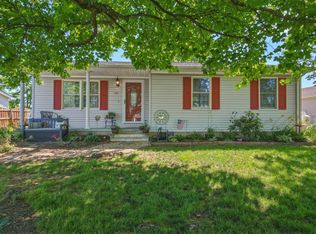 102 Honey Creek Cir, Stephens City, VA 22655