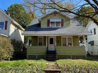 1061 Murray Ave, Akron, OH 44310