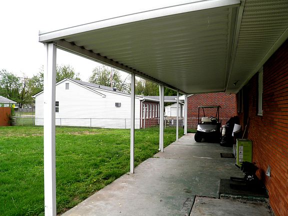 4th image of 3827 Frederica St