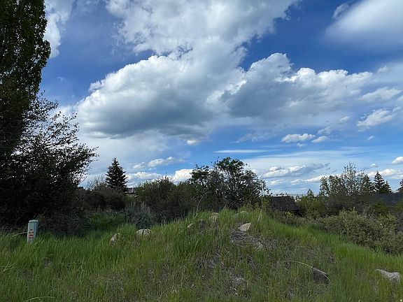 4th image of 178 Cody Ln