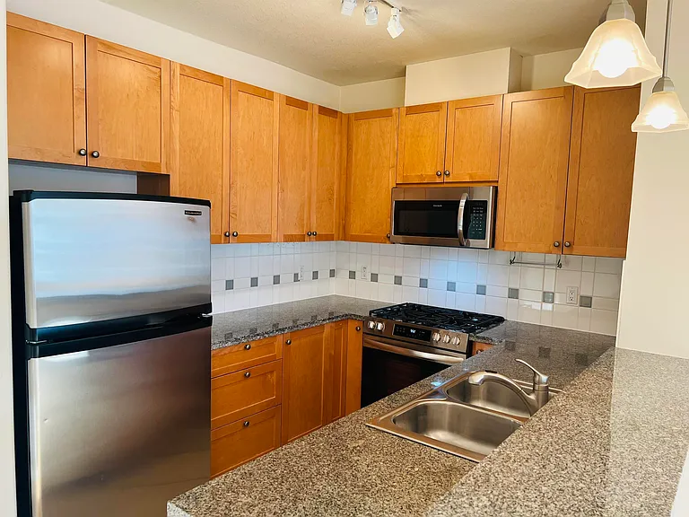 4280 Moncton St — Photo 13
