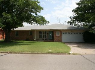 124 Lakeside Dr, Altus, OK 73521