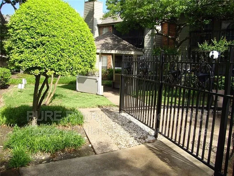 1 bed, 1.0 bath, 584 sqft, $999 — Photo 4