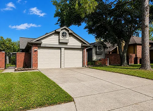 7142 River Garden Dr Photo 1