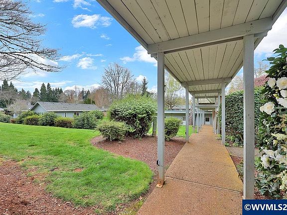 4th image of 1223 Karen Way NW