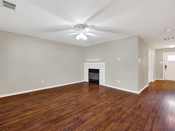 5th image of 3934 Brook Garden Ln