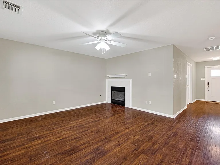 3934 Brook Garden Ln — Photo 5