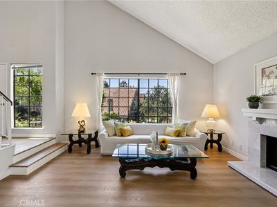 963 Thistlegate Rd, Oak Park, CA, 91377