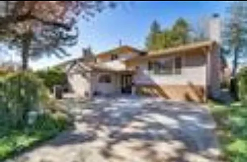 65XX Granville Cres Photo 1