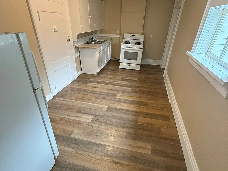 335 Woodlawn Ave #3 — Photo 3